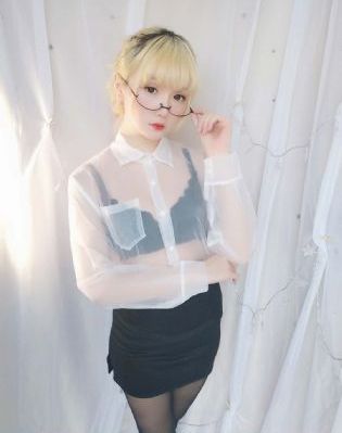 欧美美女内搭试穿_BD韩语神马影院手机在线